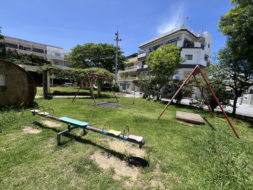 公園の遊具