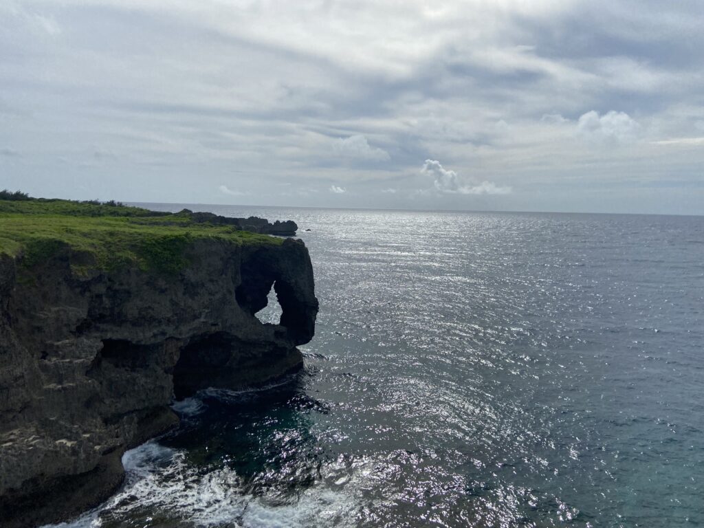 万座毛 | オキまと